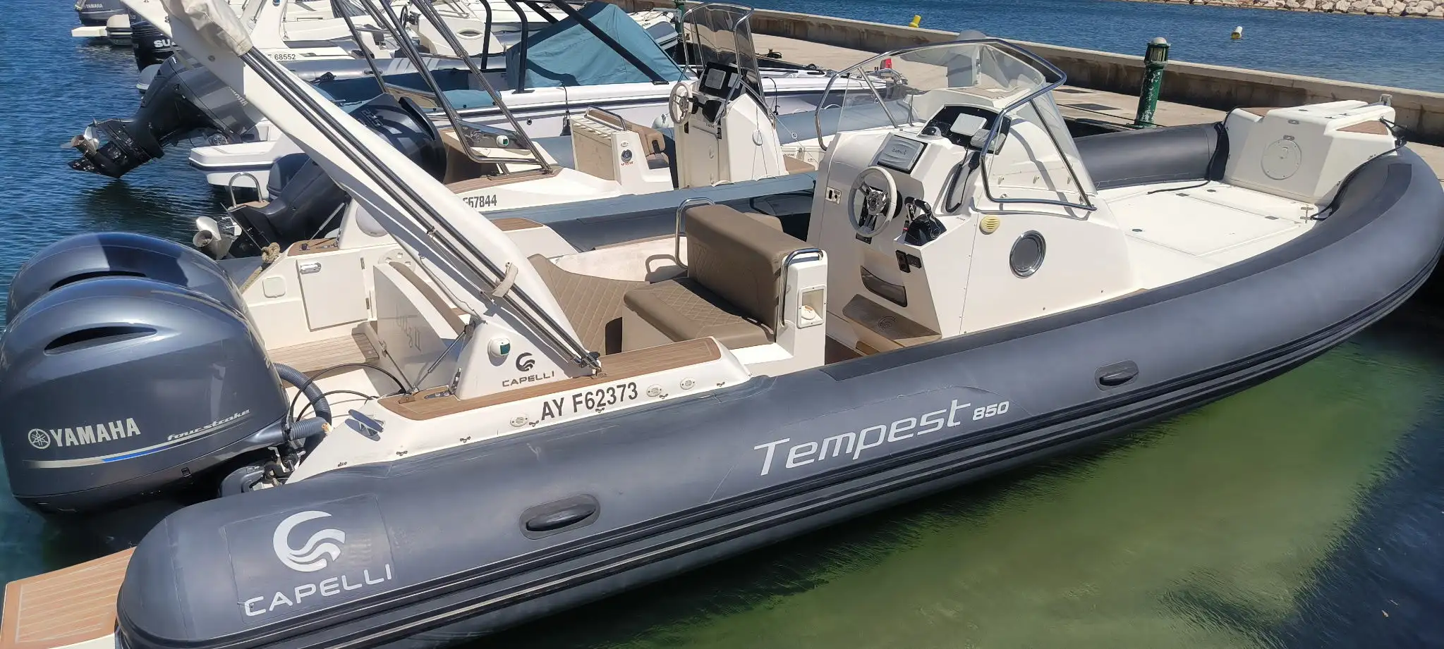 Location TEMPEST 850 OPEN (�co)