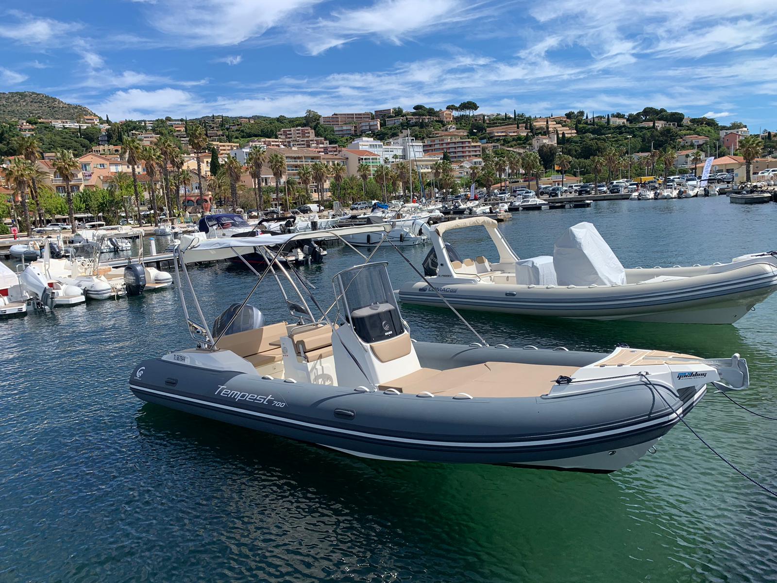 Location TEMPEST 700 OPEN